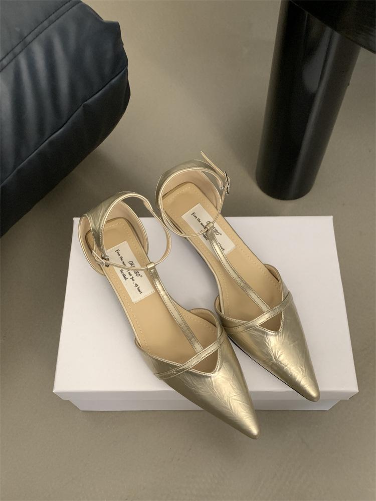 2025 new celebrity temperament versatile commuter work shoes French sense gold hollow single shoes women's shoes