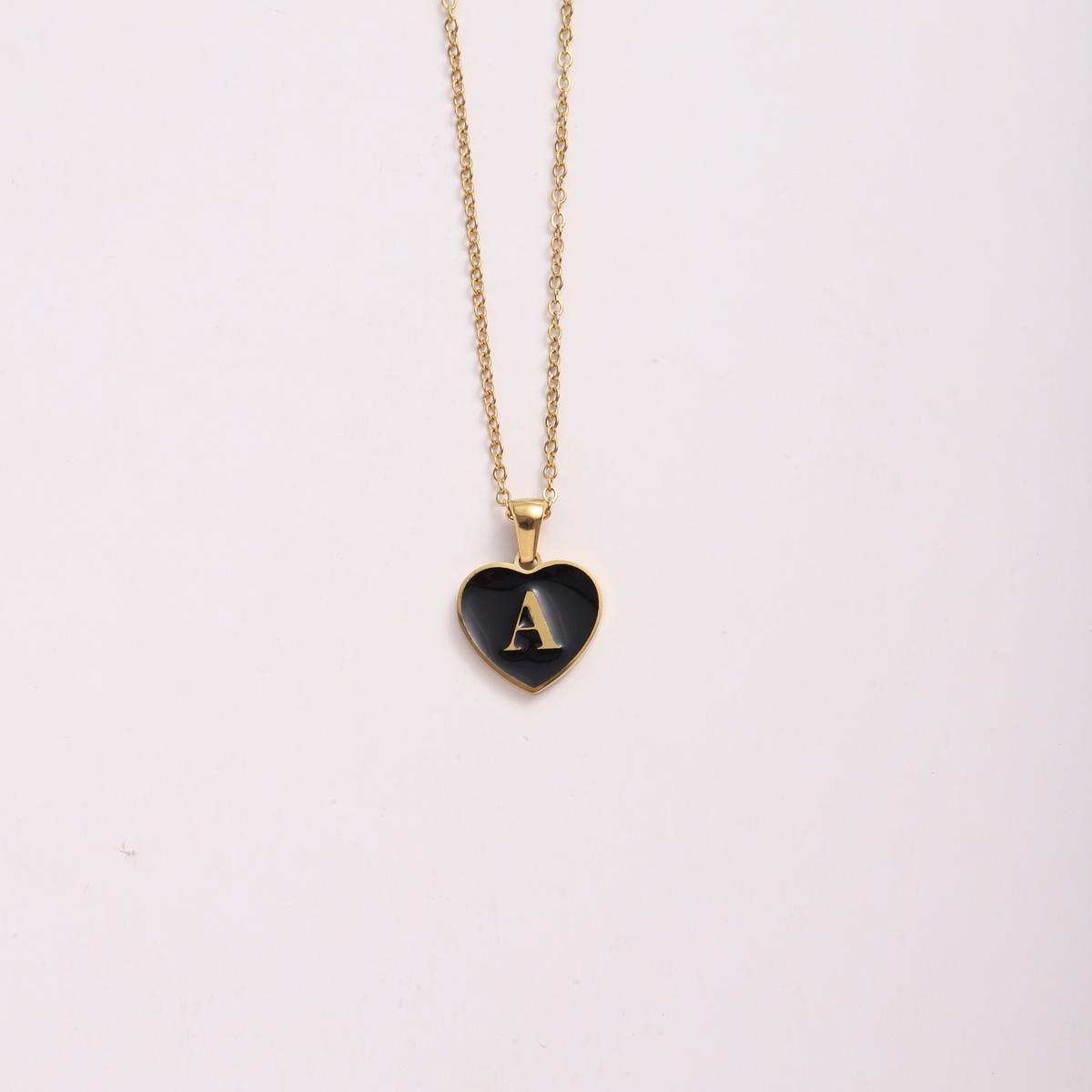 

CARLIDANA Vintage Drop Oil Gold Plated Stainless Steel Heart Love Pendant Necklace for Women Initial 26 Letter Jewelry Gift M золотой