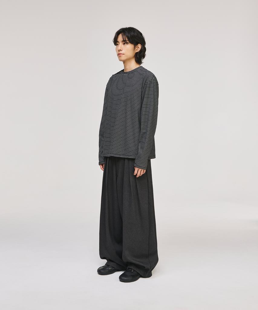SIGNATURE Reverse Three-Tuck Baggy Slacks [Gray]