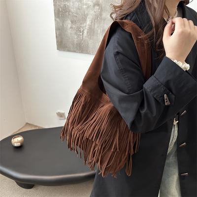 Frühling neue Leder Samt Quaste, modische Textur, einfacher Freizeit Trend, große Kapazität Damen Schulter Umhängetasche