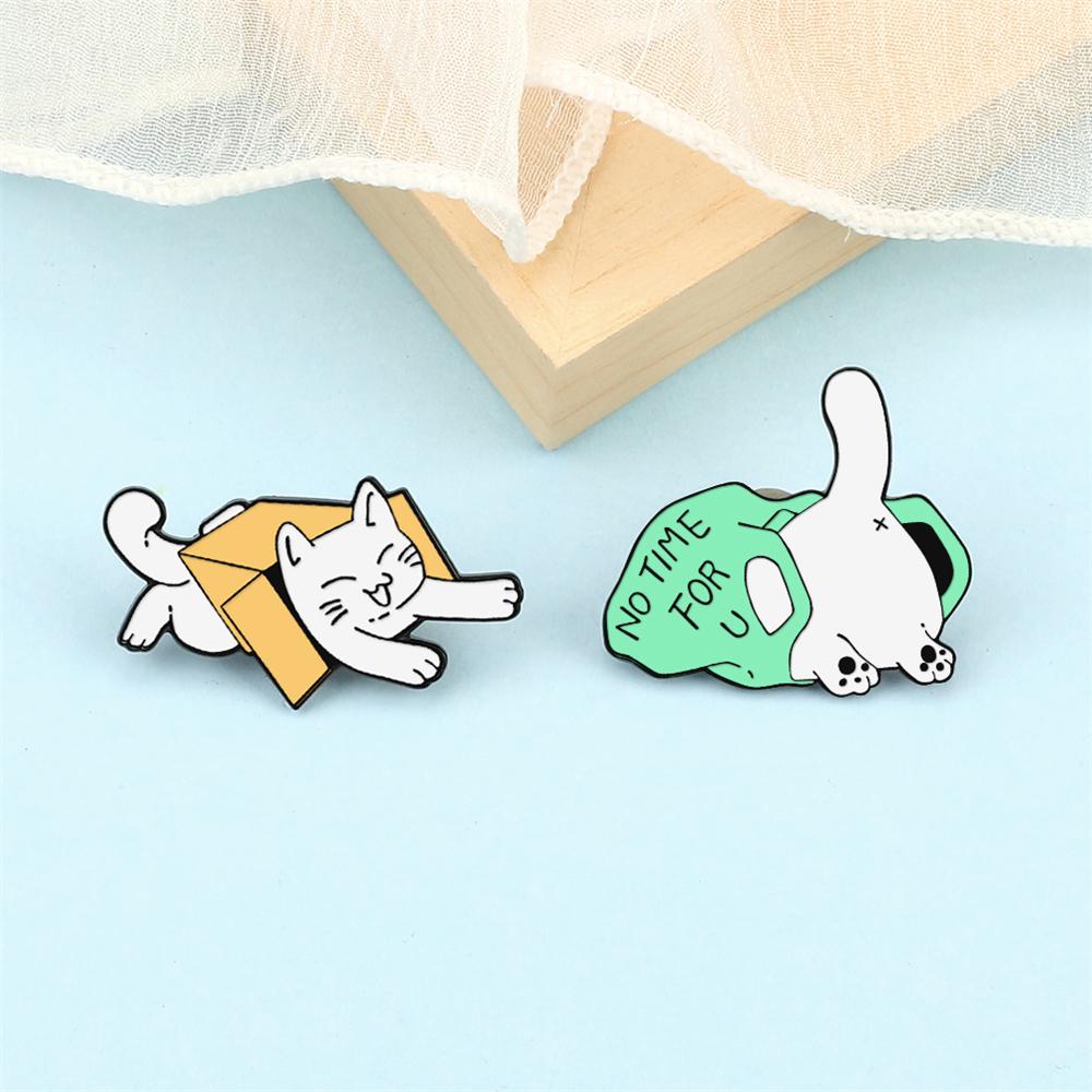 Funny Naughty Kitten Enamel Pin Cartoon Cute Animal Cat Brooch for Kids Friends Custom Backpack Lapel Badge Fashion Jewelry Gift