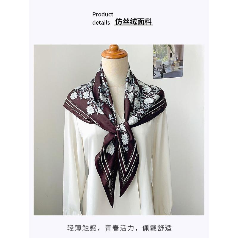 Vintage Floral Printed Triangular Scarf Versatile Elegant Thin Neck Scarf