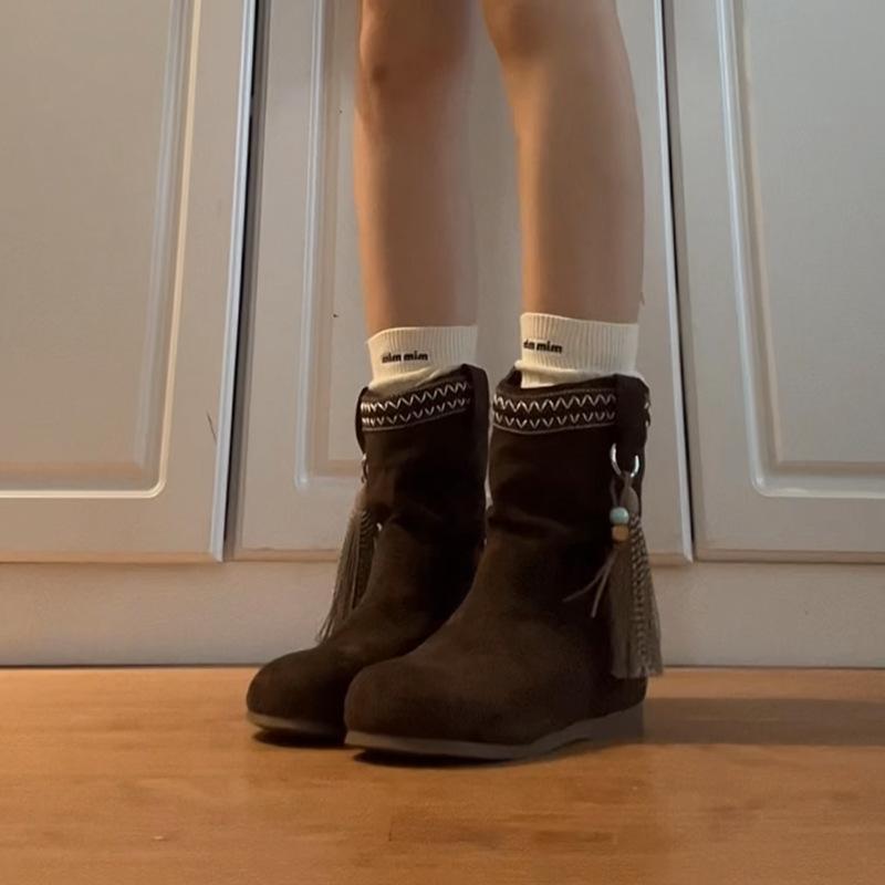 Tassel design mid-tube fashion boots autumn and winter retro fairy style thick heel outer wear versatile height-increasing short Martin boots