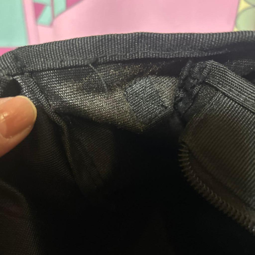 [USED] Salon d'Orvan Chiikawa Black and Pink Bag (2 pieces, M)