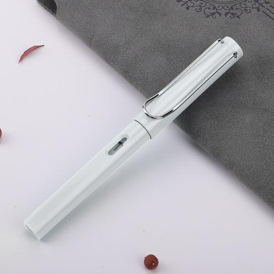 0,38 mm Študentské kaligrafické cvičenie Hladké písanie Plastové plniace pero s jemným hrotom