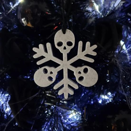 Skull Snowflake Ornament 3D Printed Gothic Snowflake Xmas Tree Hanging Decoration for Tree Window Holiday Decor