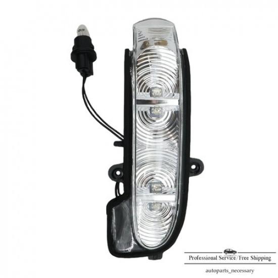 2038201421 Right Side Mirror Turn Signal Light For Mercedes W211 E320 E350 G500