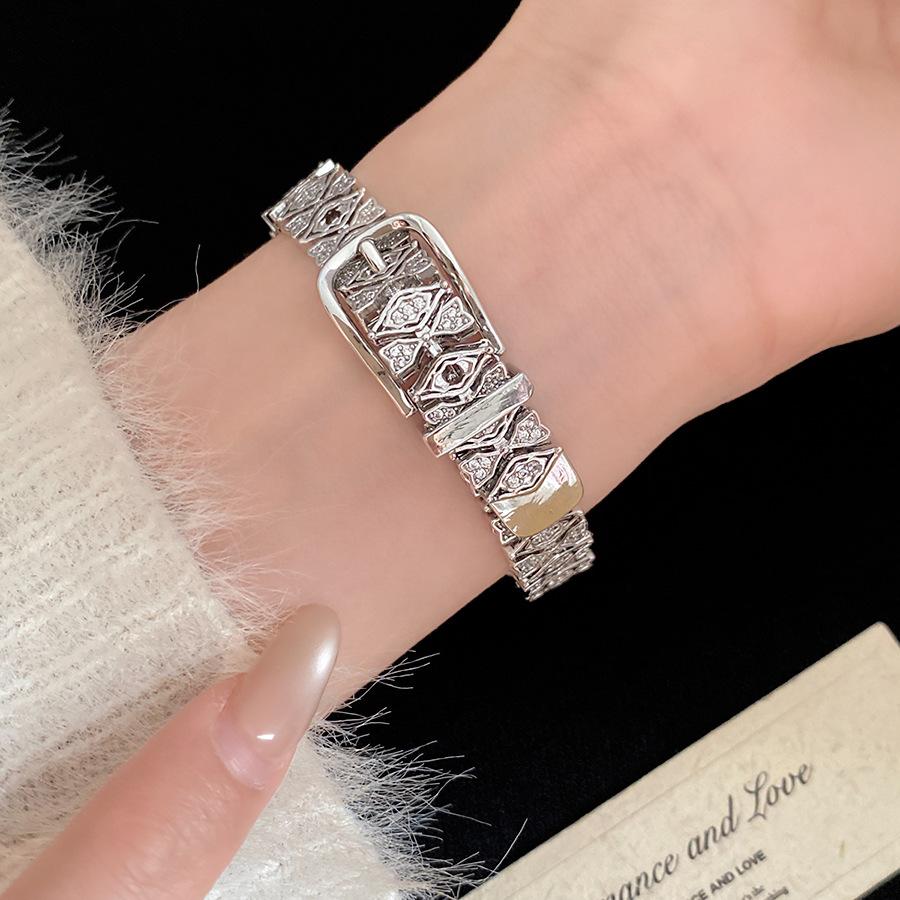 

Fashion Buckle Bracelet Women Shiny Zircon Inlaid 18K Gold/Silver Plated Trendy Party Jewelry Luxury Design Adjustable Bangle 21CM