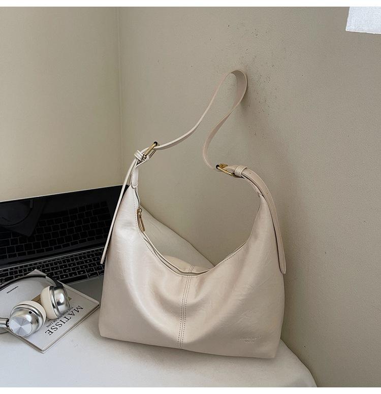 2025 new fashion messenger bag single shoulder large capacity tote bag women's bag fashionable simple casual bag