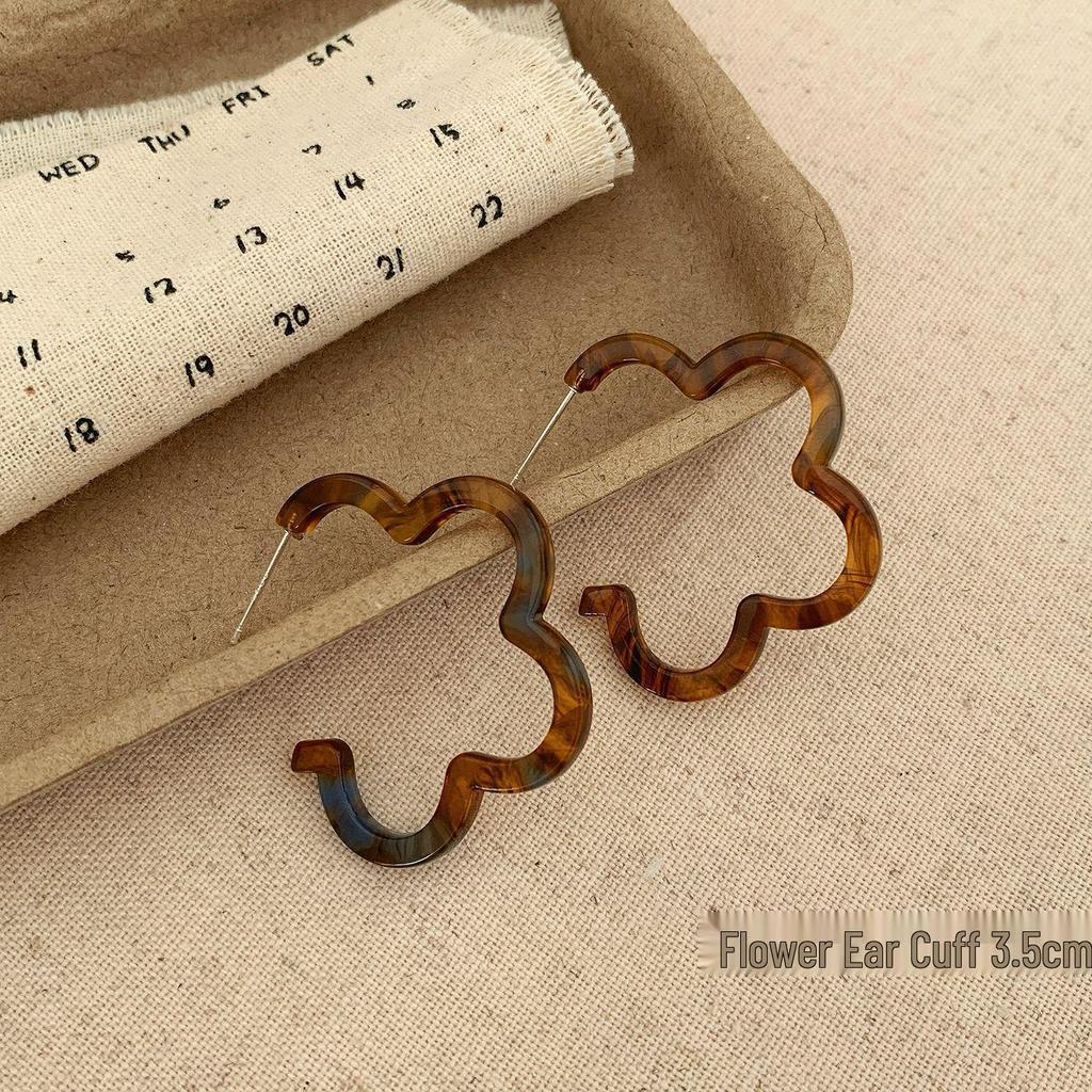 Retro Leopard Print Hoop Earrings: Exaggerated Hong Kong Style with Silver Needle Flocking for Women