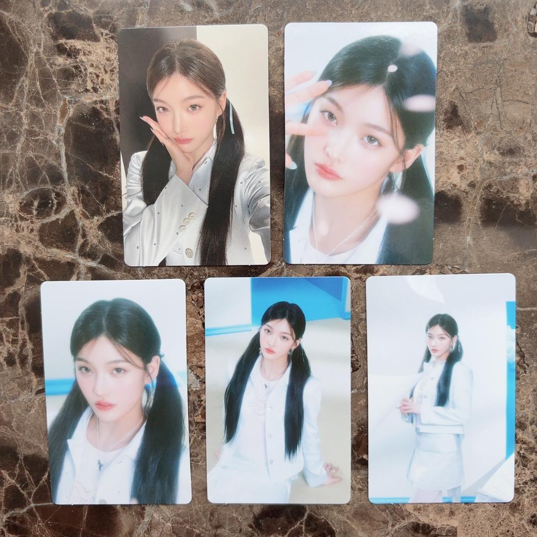 

[USED] ILLIT Glitter Day Trading Cards Seoul Con Iroha 5 Cards Korea Exclusive