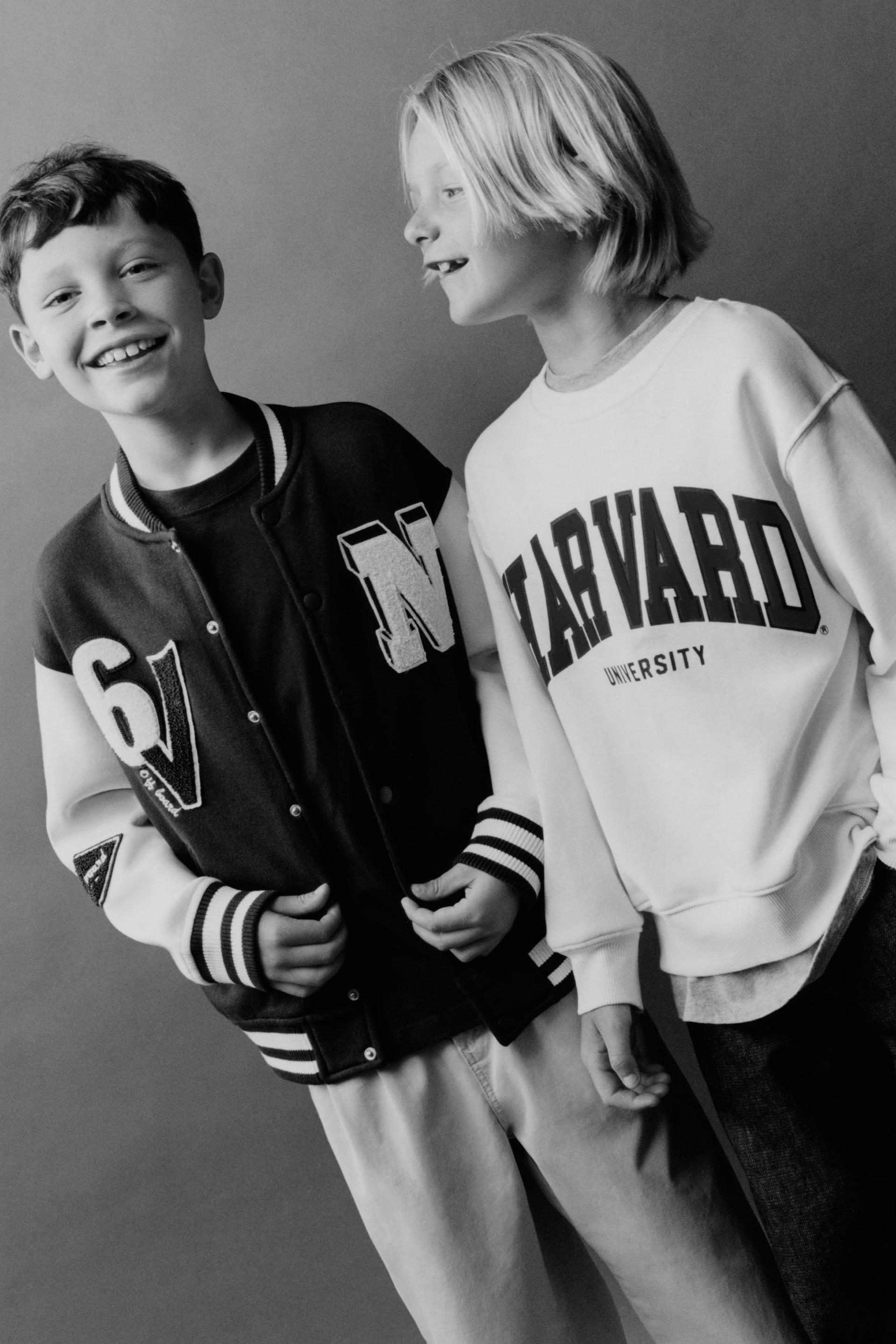 

УНИВЕРСАЛЬНАЯ КУРТКА-БОМБЕР