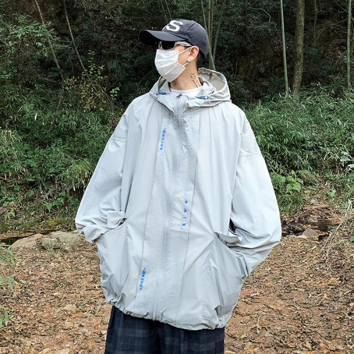 Ice silk wrinkled sunscreen clothes Ice silk sunscreen clothes men s summer thin breathable outdoor hooded skin clothes trendy couple S светло-серый