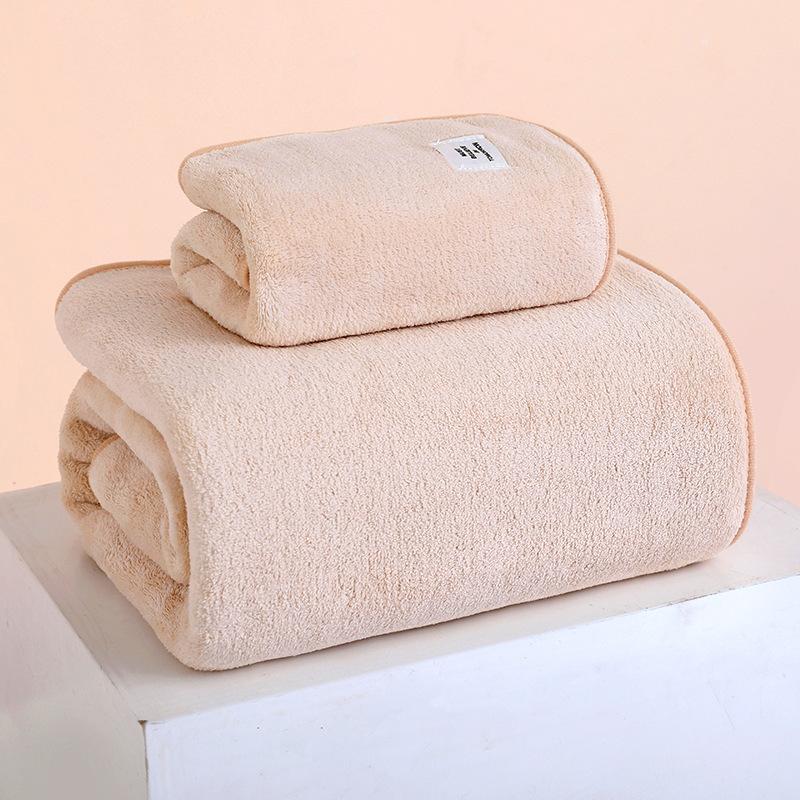 Coral Fleece Bath Towel Pineapple Grid Large Bath Towel Thickened Beach Towel of the Same Style Absorbent Household Adult Bath Towel