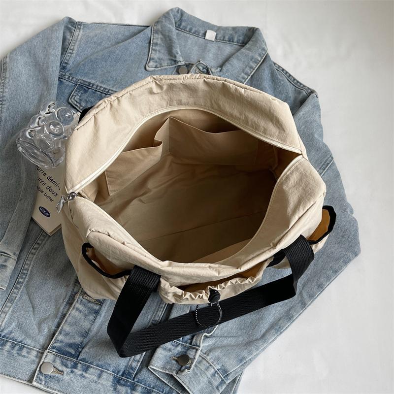 Lightweight Large Capacity Travel Bag Women's Shoulder Bag Solid Color Crossbody Bag