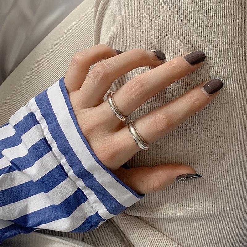 Trendy Women's Daily Commute Ring: Simple, Stylish, Internet-Celebrity Inspired Index Finger Design