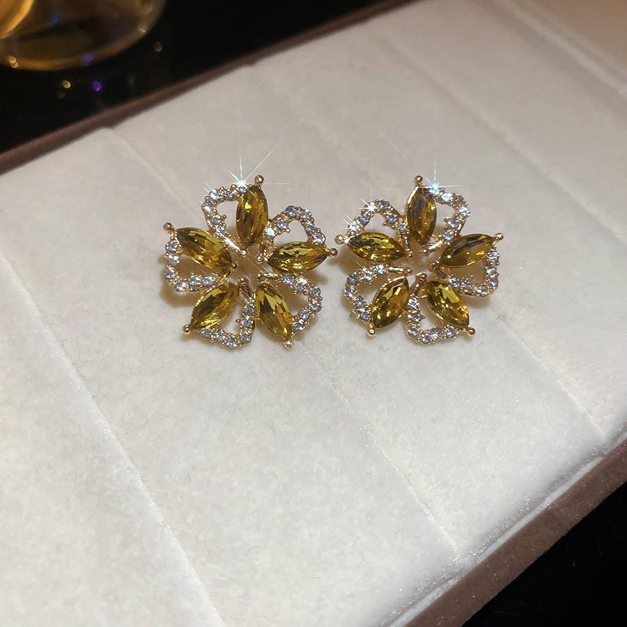 Zircon Irregular Round Pearl Earrings Light Luxury Premium Stud Earrings French Exquisite Versatile Earrings