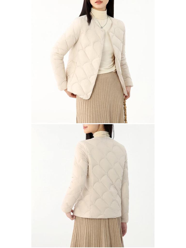 Women's Lightweight Round Neck Down Jacket – Fashionable Plus Size Thin Style with 90% Duck Down Filling.
