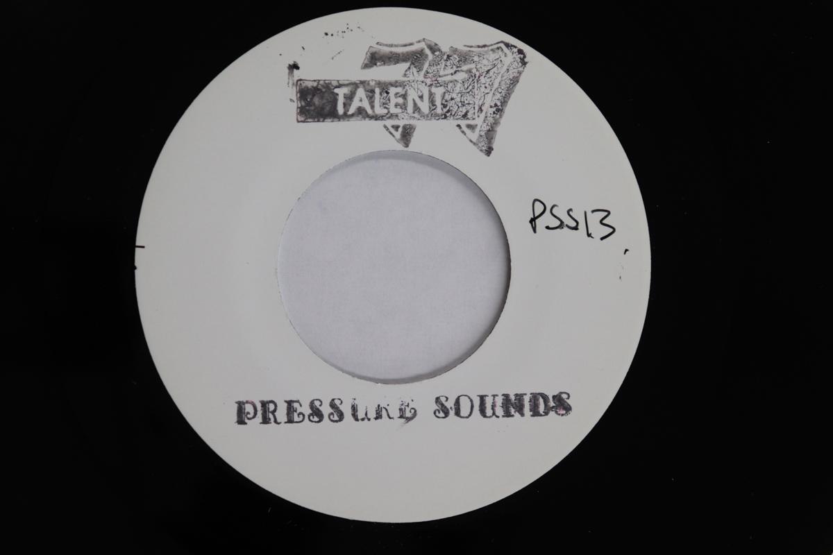 

7inch Record DEVON IRONS / TALENT CREW - Jerusalem / Jerusalem Rock PSS013 NOT ON LABEL/ P 2018 UK Reggae, Ska & Dub Used