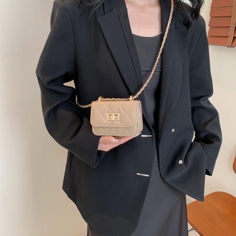 Stylish Black Quilted Chain Shoulder Bag For Women Pu Leather Mini Square Bag