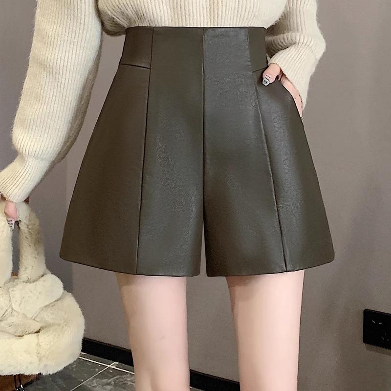 2023 Szorty ze skóry PU z wysokim stanem w kształcie litery A dla kobiet - Moda jesienno-zimowa, styl koreański, wyszczuplające spodnie bootcut z szerokimi nogawkami