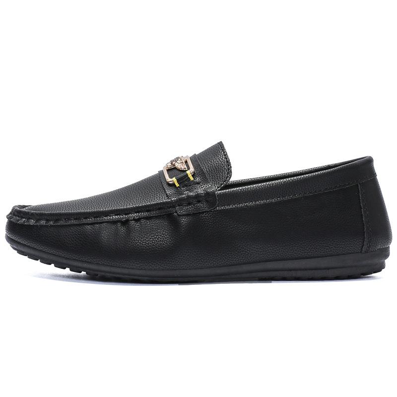 Summer new breathable casual Doudou shoes men's flat bottom light lazy foot cover one pedal driving shoes soft sole men's shoes