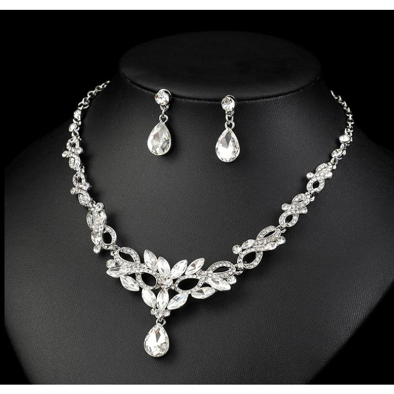 GemChic Women's New Exquisite Crystal Rhinestone Drops Leaf Sparkling Collarbone Necklace Earrings Two Piece Set Birthday Christmas Jewelry Gift
