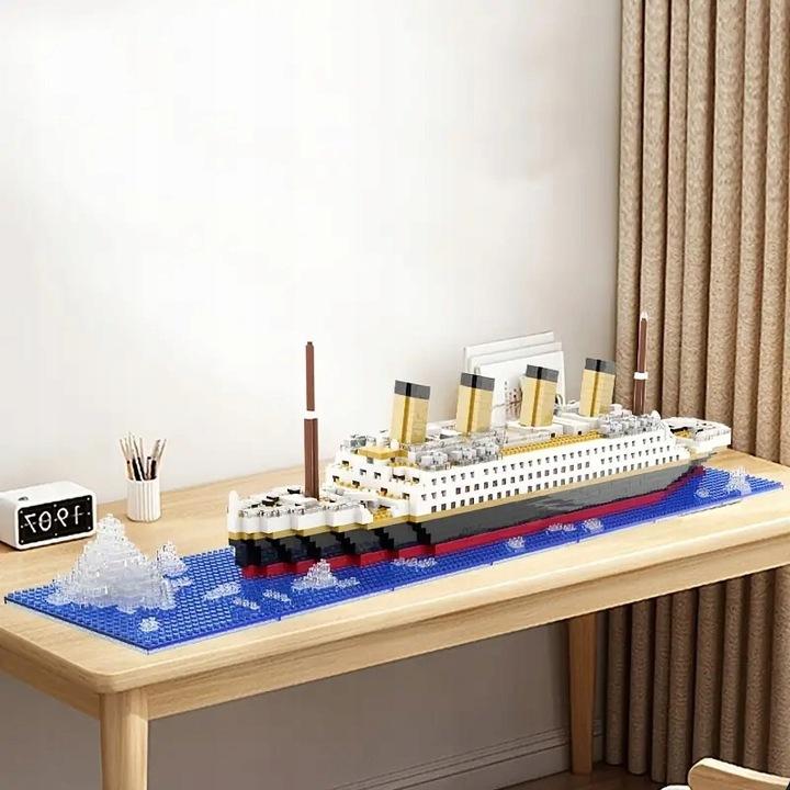 Titanic Big Ship Building Block Set 1860 Pieces