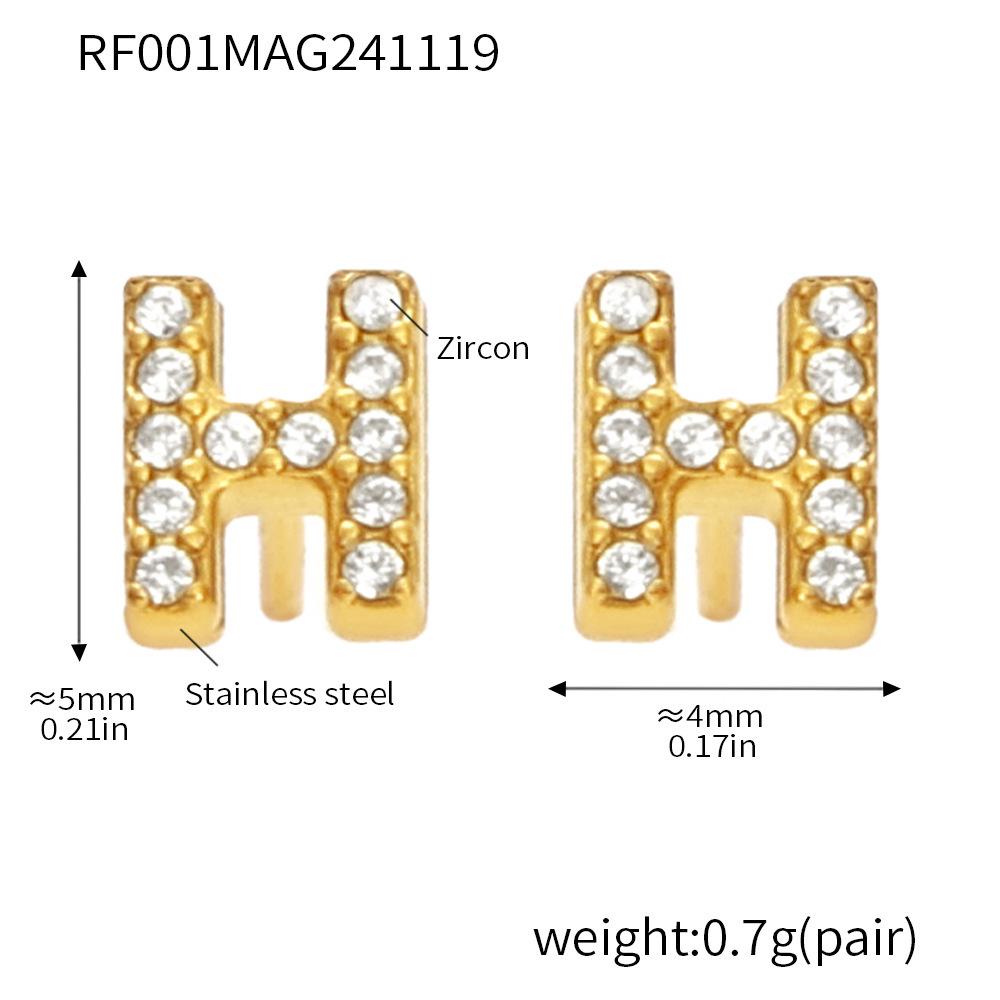 Qiong Yao 26-Letter Zircon Inlaid Jewelry Set: Gold-Plated Titanium Steel Necklace, Bracelet, Ring, and Stud Earrings.