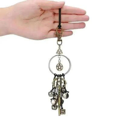 Campana della strega Porta Campana della strega Forniture Chiavi magiche antiche Decorazione della protezione della casa della strega Decorazione della cucina Ciondolo chiave