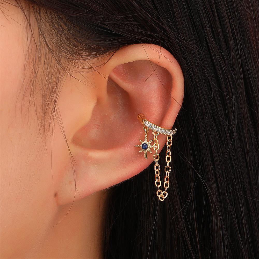 

Minimalist Cubic Zirconia Star Chain Ear Cuff – No Piercing Needed
