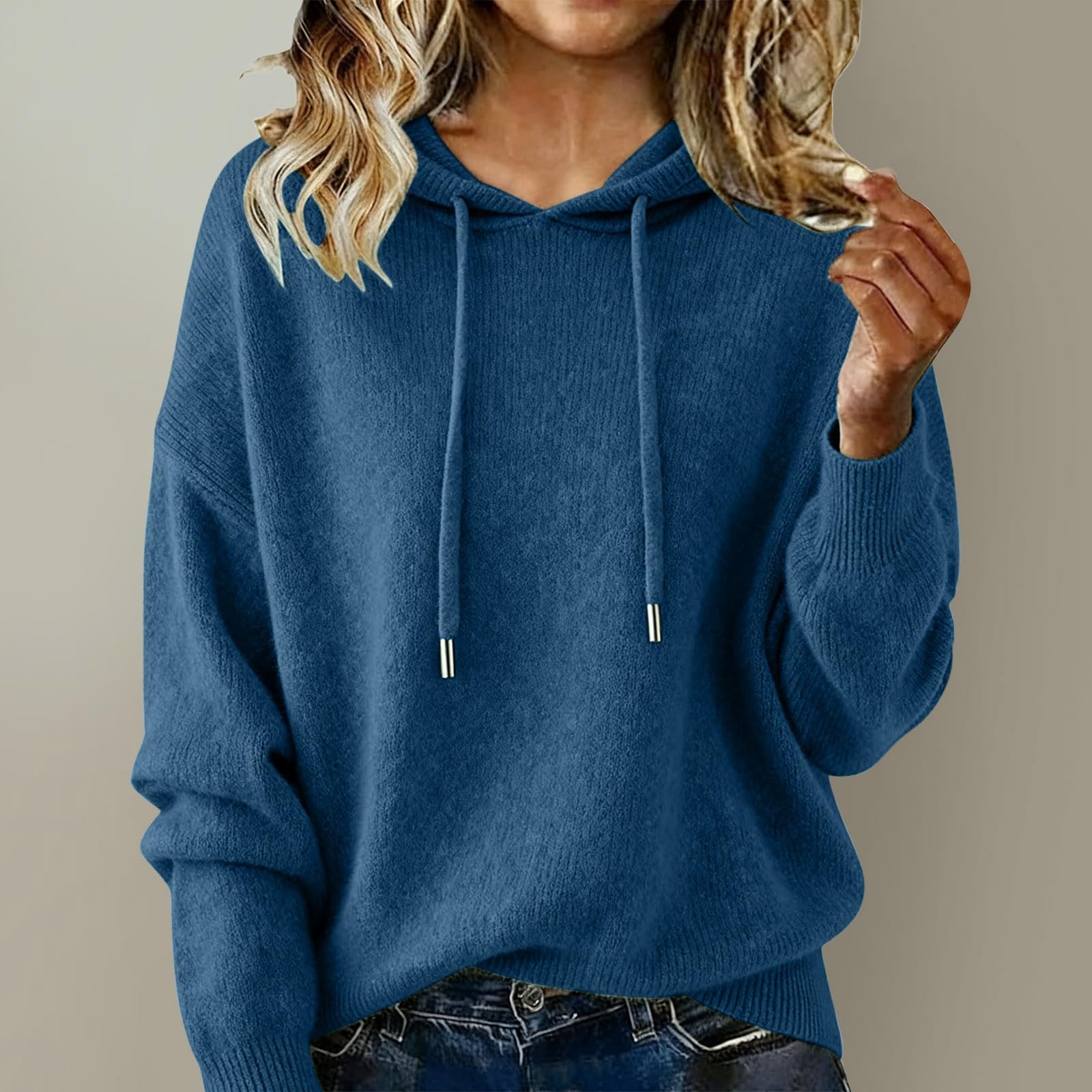 Женский модный пуловер с длинными рукавами однотонный свободного кроя мягкий с капюшоном на кулиске M тёмно-синий 2560₽