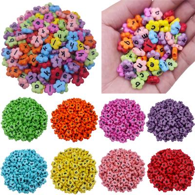 100 Pezzi Perline Acriliche 12mm Fiore Colorato Lettera Fai Da Te Per Creazione Gioielli Bracciale Collana Ciondolo
