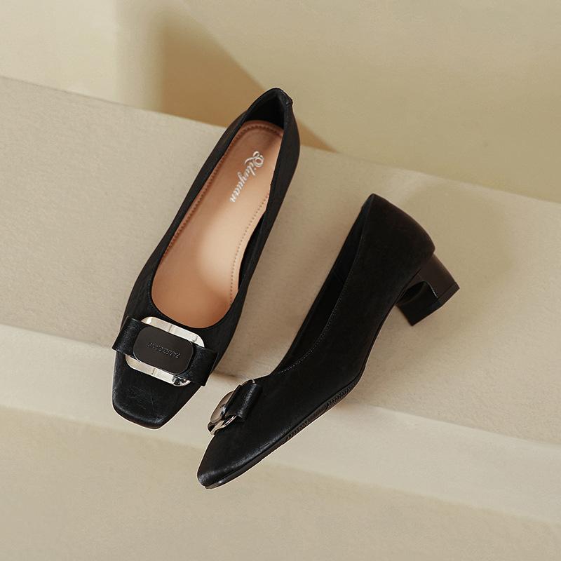 Thick Heel Square Head Shallow Mouth Single Shoes 2025 New Low Heel Spring and Autumn Women's Shoes French Not Tired Feet High Heels Women's Black