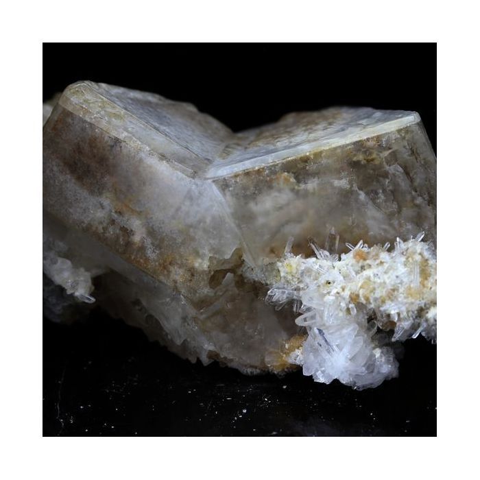 Calcite + Quartz 322.3 carats