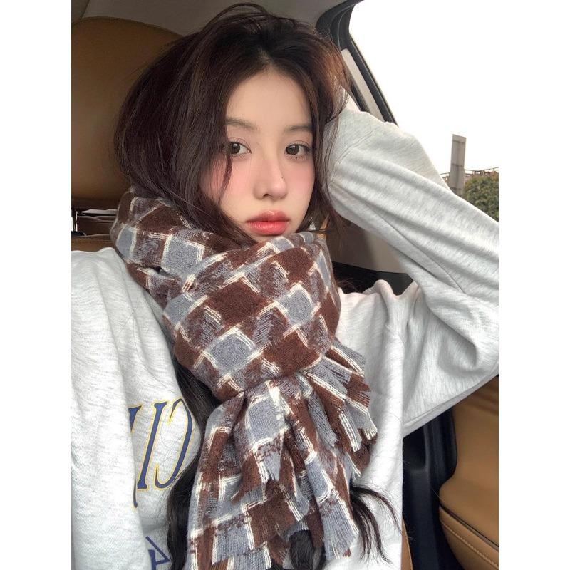 High End New Plaid Scarf Autumn and Winter Warm Shawl Student Retro Versatile Tassel Houndstooth Scarf for Women
