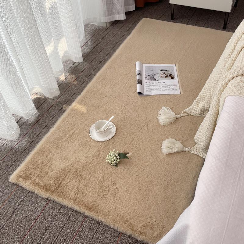 Imitation Rabbit Fur Carpet Fluffy Children's Bedroom Rug Modern Living Room Coffee Table Foot Mat Plush Bay Window Sofa Cushion