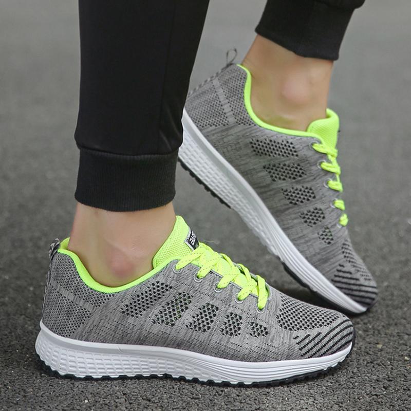 

Мода 2024 Новые дышащие мужские кроссовки для женщин Модные мягкие однотонные женские кроссовки из сетчатой ткани на шнуровке Пара обуви Женская обувь 44