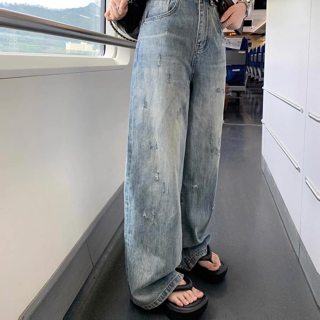 Height-increasing Thick-soled Flip-flops for Women's Outer Wear, Summer Fashion Non-slip Slippers, Seaside Beach Shoes, High-heeled Women's Sandals