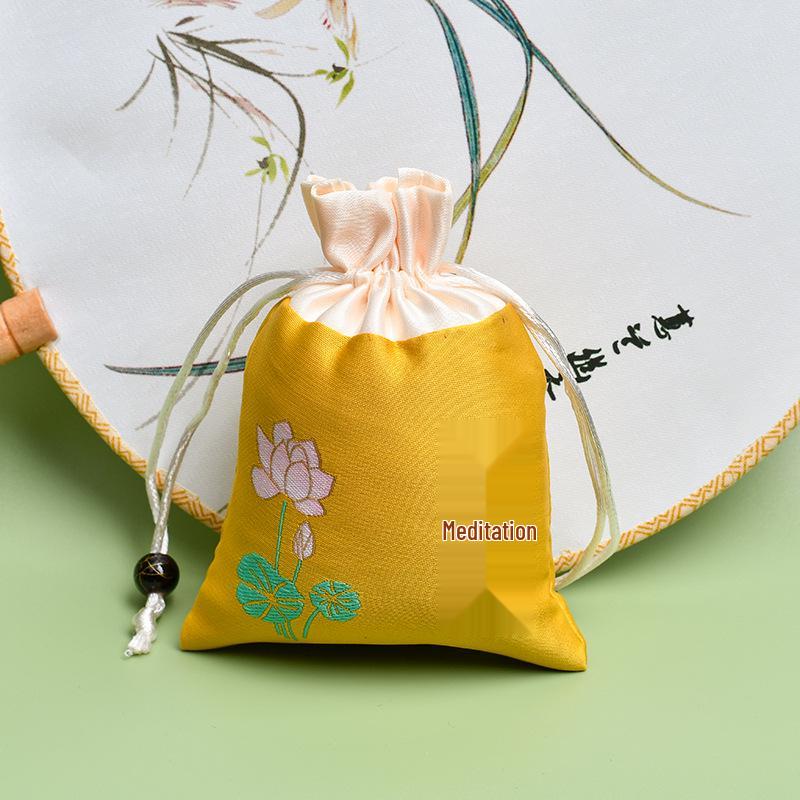 Embroidery Dragon Boat Festival Sachet: Chinese Style Aromatherapy Purse