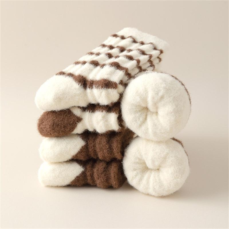 Women Twist Jacquard Fuzzy Plush Socks Winter Warm Color Block Striped Fleece Sleep Socks Thermal Floor Slipper Socks