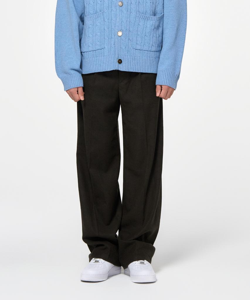 Honguseong Onetuck Wide Flat Trousers_Khaki