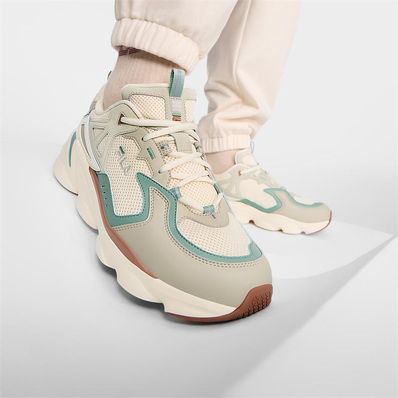 FILA Versatile Trendy Thick Sole Height Increasing Low Top Casual Shoes Men sneaker Off-White Pelican-Brown F12M422111FAP