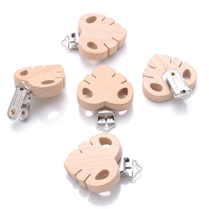 1Pcs Cute Animal Style Wood Natural Pacifier Chain Anti-Drop Beech Wood Dummy Clip DIY Essential Nipple Chain Accessories