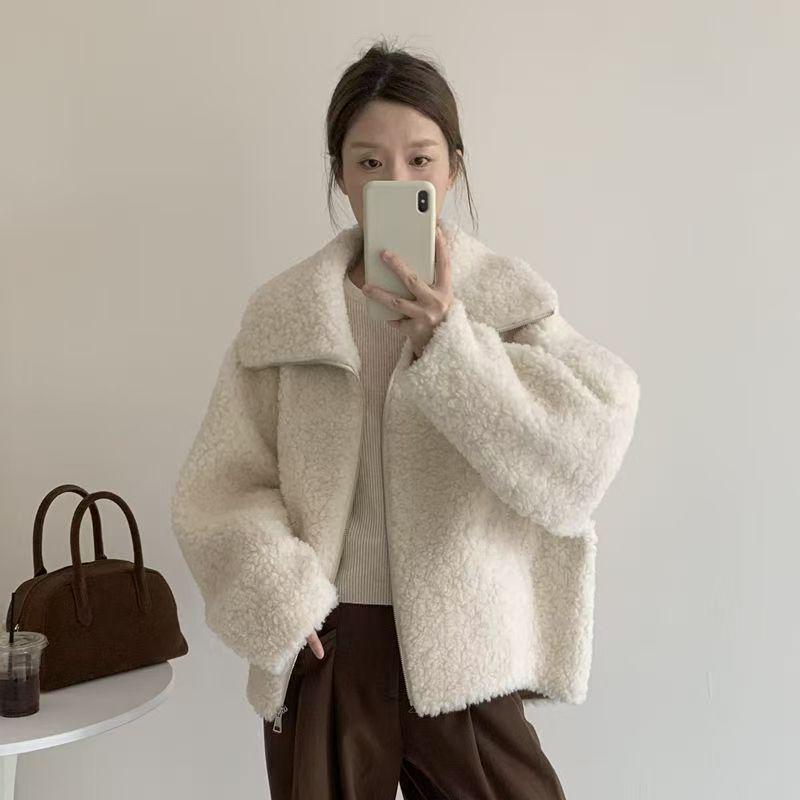 Women's Autumn/Winter 2025 Lambswool Coat: Loose, Slimming, Casual, Plus Velvet, Thickened Leather-Fur Blend.