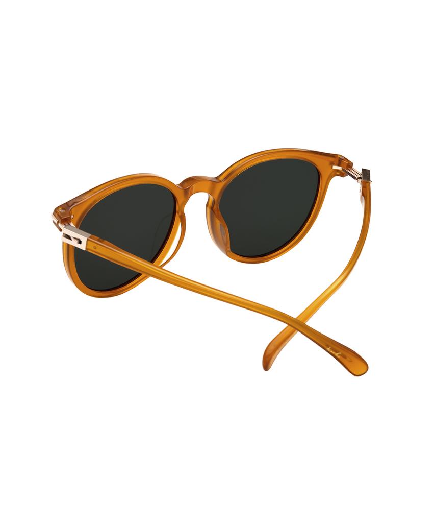Maseuka Free_Reve 01A Free Rev Amber