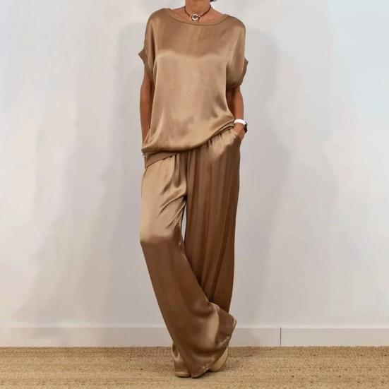 Ležérní saténová souprava na doma s kulatým výstřihem a širokými kalhotami pro jaro/léto