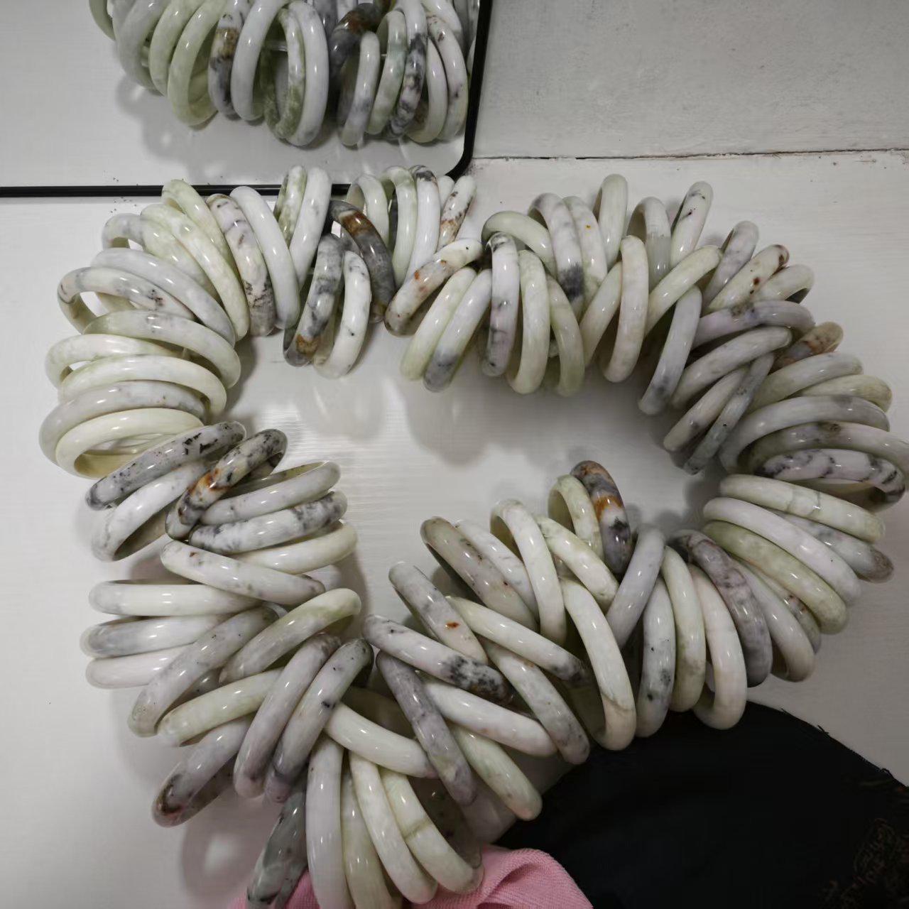 Xiuyan Jade Green Women s Bracelet - Genuine Ice-Through Jade 62-64mm