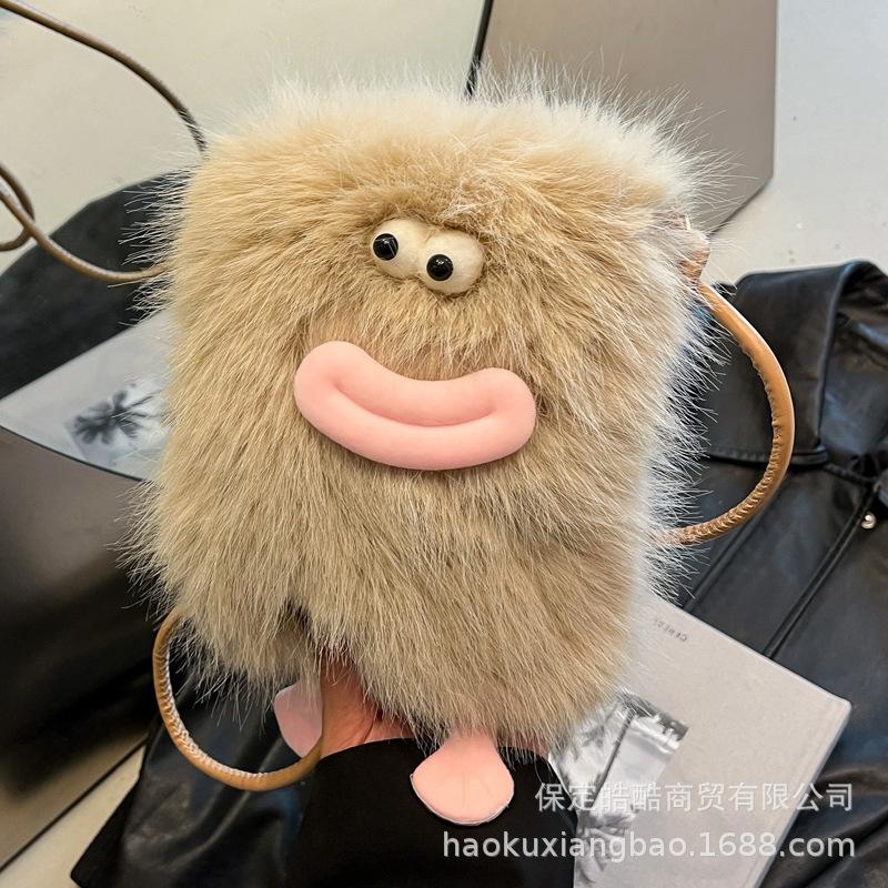 Plush bag women's autumn and winter 2025 new versatile casual shoulder messenger bag cartoon cute casual plush bag