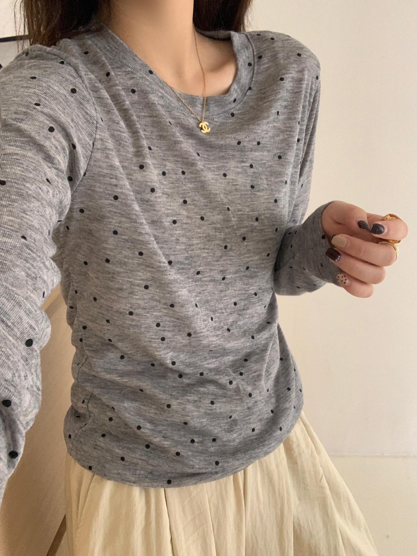 

Women s Layered Polka Dot Long Sleeve T-shirt - Spring/Summer 2024 See-through Slimming Design One Size